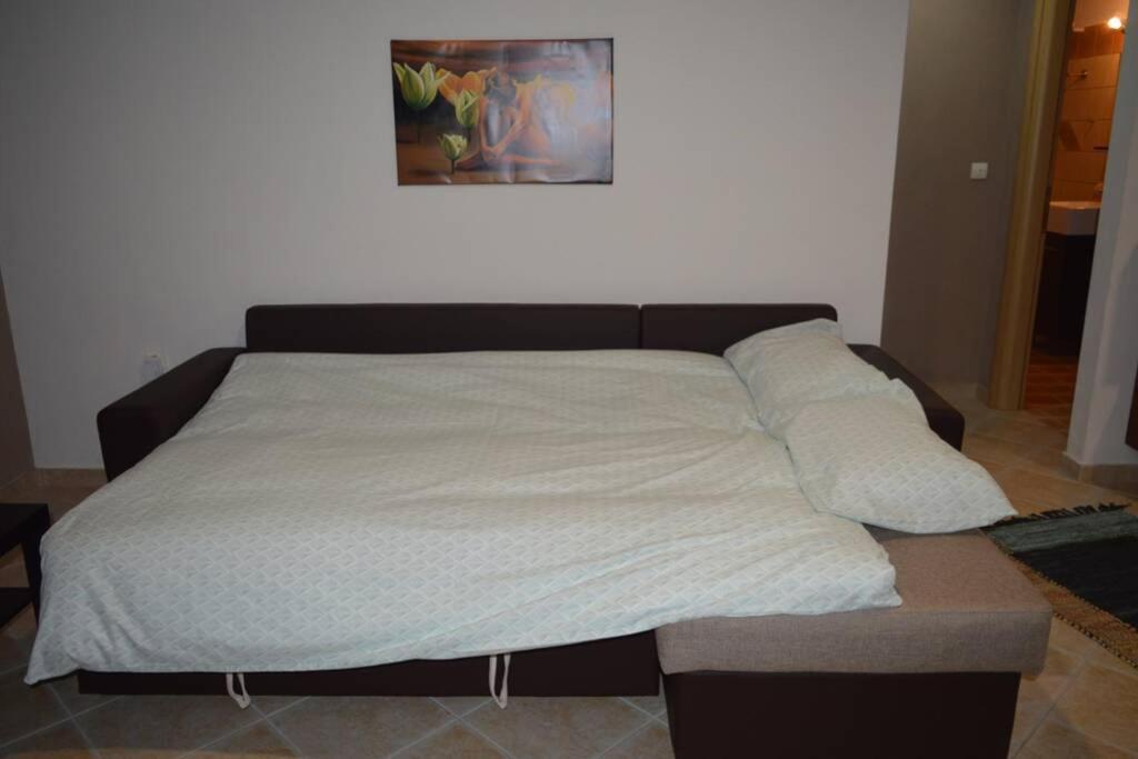 Apartmán Little Garden House Krinitsa Exteriér fotografie